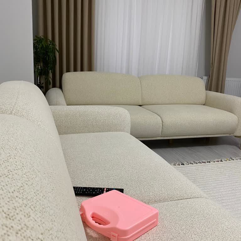 Yüksek Fiyatla Aldığım Koltuk Takımında Renk Farkı Ve Yetersiz Çözüm