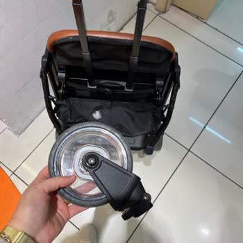 Bebek Arabası Tekerleği Tekrar Kırıldı Güvenliğimiz Tehlikeye Girdi