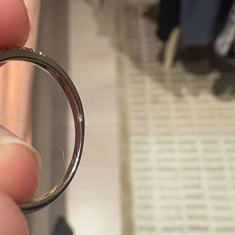 D Diamond Bayraklı Şubesinde Yetersiz İşçilik Ve İlgisizlik Nedeniyle Yaşanan Memnuniyetsizlik