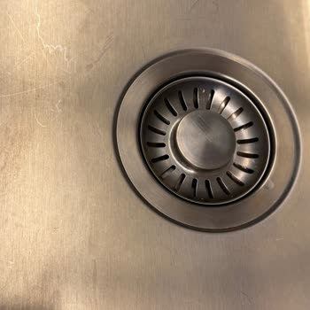 Yeni Alınan Evyede Kısa Sürede Oluşan Çizikler Ve Yetersiz Müşteri Desteği