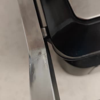 Karaca Tost Makinesinde Oluşan Kararmaya Yetersiz Servis Yanıtı Ve Çözüm Talebi