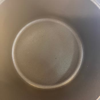 Karaca Züccaciye Bio Diamond Tencerenin Kulp Kısmından Soyulmaya Başlaması