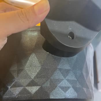 Karaca Züccaciye Bio Diamond Tencerenin Kulp Kısmından Soyulmaya Başlaması