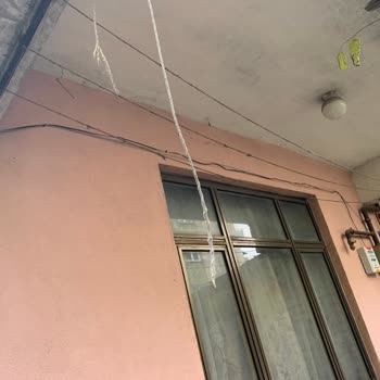 Evimin Dış Cephesine İzinsiz Kablo Ve Kutu Yerleştirilmesi Mağduriyeti