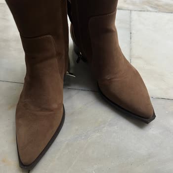 İlk Giyimde Deforme Olan Bot Hayal Kırıklığı Yarattı