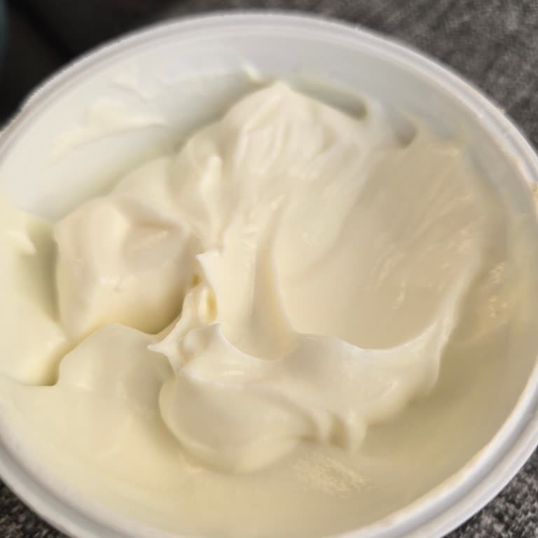 Sek Protein Sade Quark Ürününde Tadı Ve Dokusu Bozulmuş, Güvenim Sarsıldı