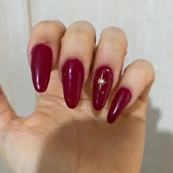 Profesyonellikten Uzak Hizmet Ve Sağlıksız Tırnak İşlemi Deneyimi