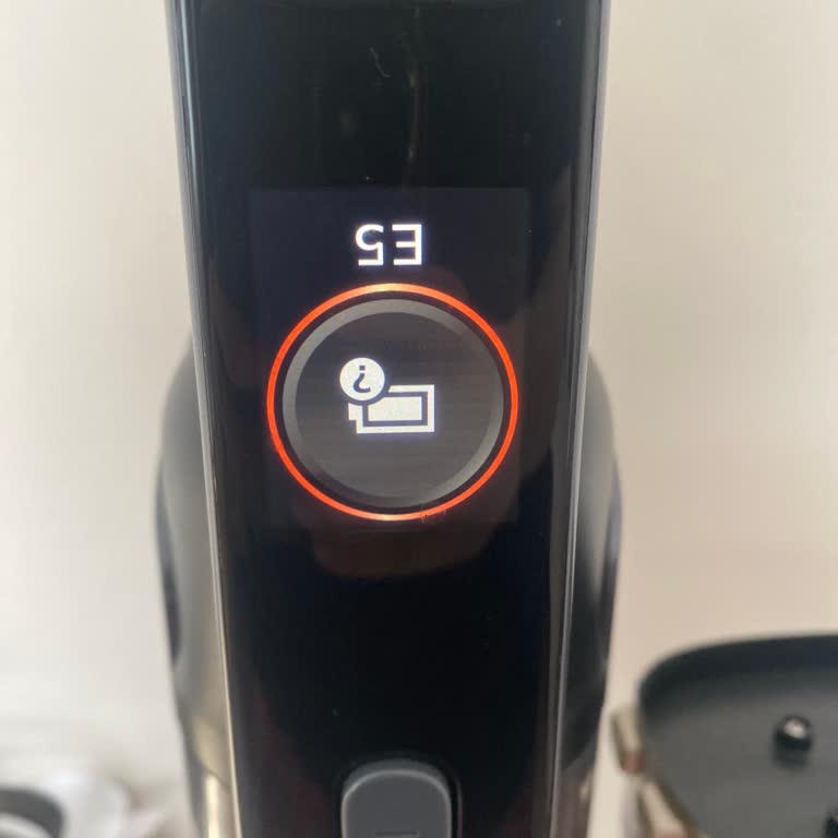 Philips Süpürgede E5 Hatası Ve Zayıf Batarya Performansı