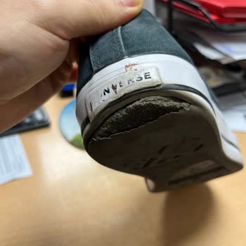 Converse Ayakkabıda Kronik Sorun Ve Yetersiz Garanti Hizmeti