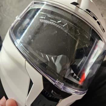 Kullanılmış Kaskı Sıfır Diye Gönderdiler, İade Ve Para İadesi Talep Ediyorum