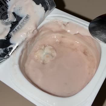 Tarihi Geçmemiş Yoğurtta Küf Şoku Ve Güven Sorunu