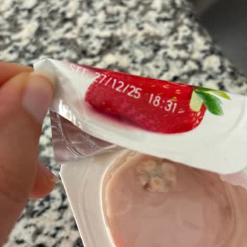 Tarihi Geçmemiş Yoğurtta Küf Şoku Ve Güven Sorunu