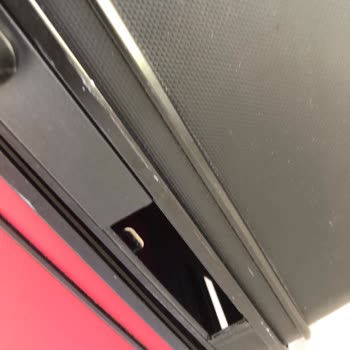 PTT Kargom Hasarlı Teslim Edildi Valizimin Kilidi Kırık Ve Mağduriyetim Giderilmedi