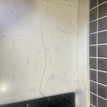 Kendi Kendine Çatlayan Tezgah Ve Yetersiz Müşteri Desteği