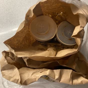 Siparişim Dökülmüş Ve Islanmış Halde Geldi Üstelik Şikayetim De Yanıtsız Kaldı