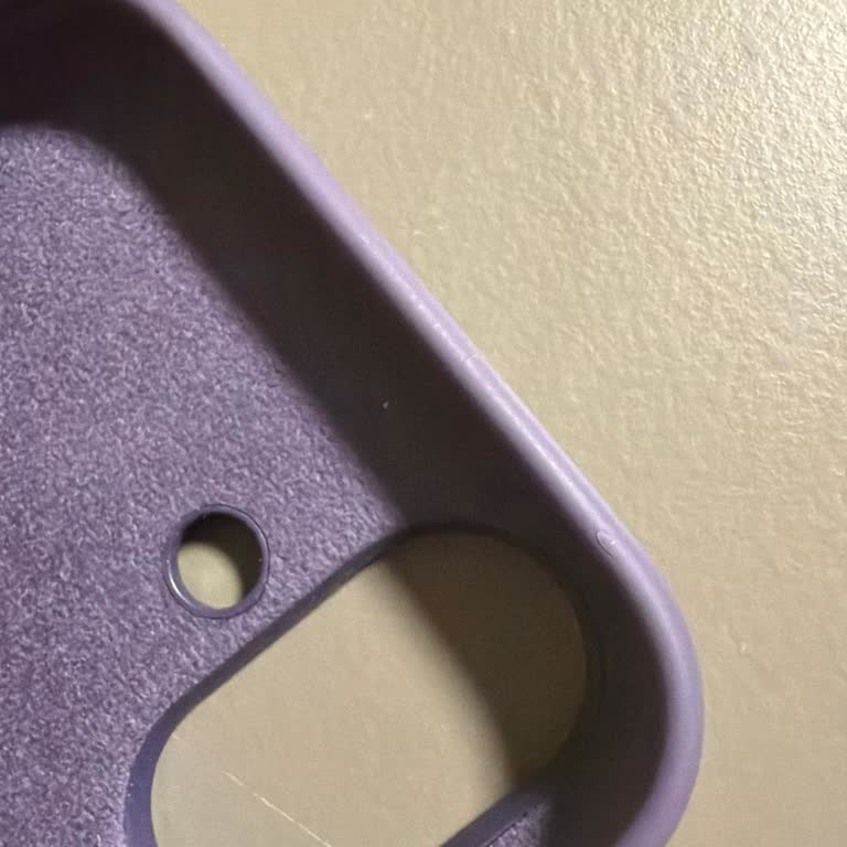 Apple Akasya Mağazasında Kısa Sürede Yırtılan Kılıf Ve Kırıcı Personel Yaklaşımı