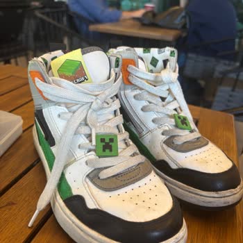 Zara’dan Alınan Bot Çocuğumun Ayağında Yara Yaptı Mağaza Çözüm Sunmadı