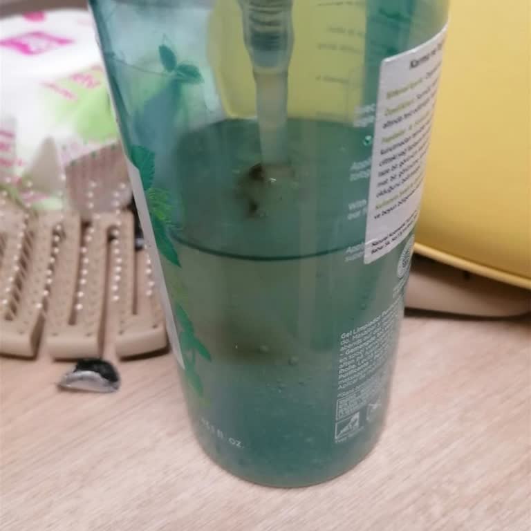 Yves Rocher Pure Menthe Yüz Temizleme Jelinde Bozulma Ve Mağaza İlgisizliği Nedeniyle Güven Sorunu