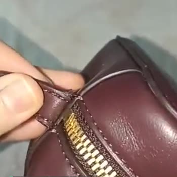 Calvin Klein Çanta 1 Ayda Saplarından Deforme Oldu