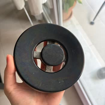 Uğur Soğutma Ocak Yüzeyinde Oluşan Lekelerden Şikayetçiyim