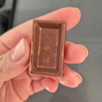 Aldığım Ülker Sütlü Çikolata Bozuk Çıktı, Güvenim Sarsıldı!