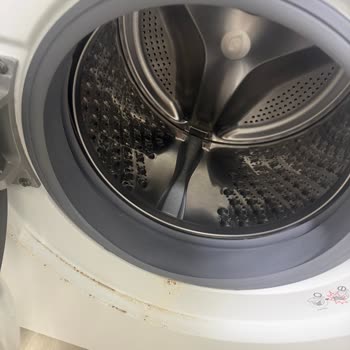 Yeni Alınan Samsung Çamaşır Makinesinde Garanti Süresinde Paslanma ve Servis Çelişkisi