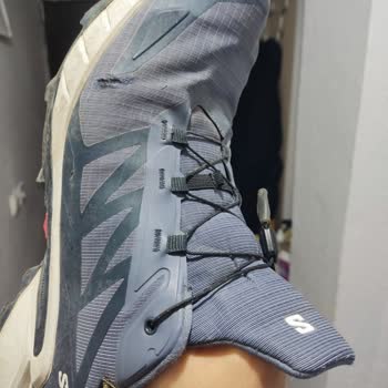 Salomon Ayakkabıda İlk Kullanımda Yırtık Ve Yetersiz Müşteri Hizmeti Hayal Kırıklığı