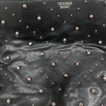 Victoria’s Secret Çantalarında Kısa Sürede Tekrarlayan Kalite Problemleri Ve Hayal Kırıklığı