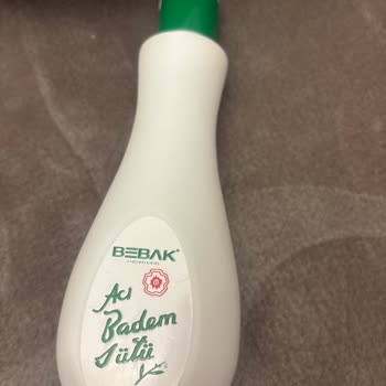 Bebak Acıbadem Sütü Kullanımı Sonrası Gözde Ciddi Tahriş Ve Enfeksiyon