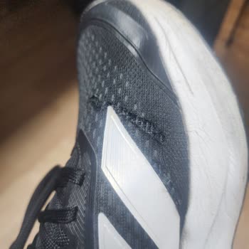 Kısa Sürede Deforme Olan Ayakkabı Ve Yetersiz İnceleme Sonucu Hayal Kırıklığı