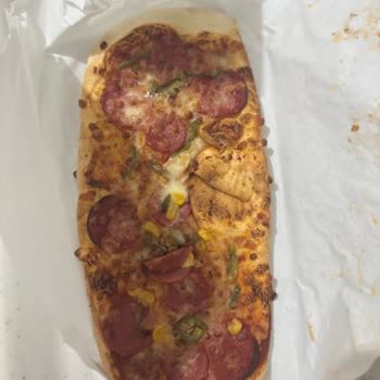 Domino's Pizza'da Görsel İle Gerçek Ürün Arasındaki Büyük Fark Hayal Kırıklığı Yarattı