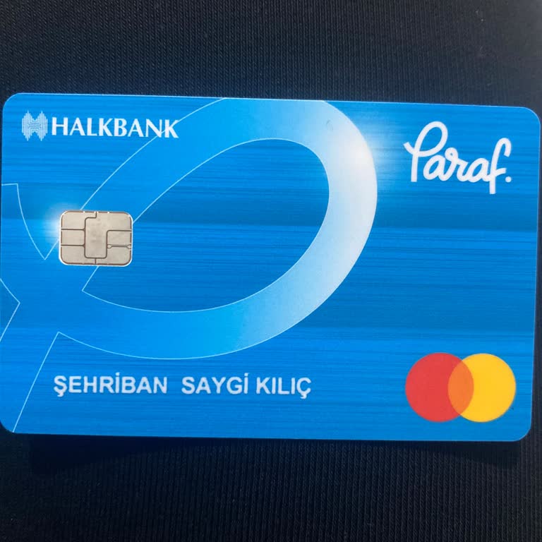 Kredi Kartım İki Haftadır Aktifleştirilemiyor, Şubeye Gitmeden Çözüm Talep Ediyorum