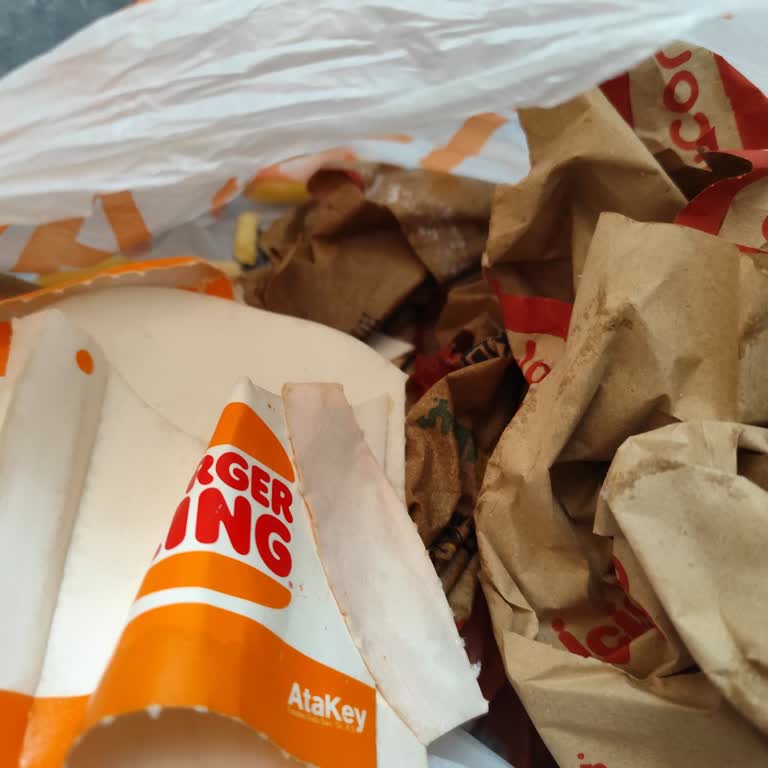 Eksik Paketleme Nedeniyle Siparişin Ziyan Olması Ve Araç Kirlenmesi