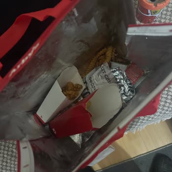 Soğuk Ve Dağılmış Sipariş, Yetersiz Müşteri Hizmeti: Mağduriyetimin Giderilmesini Talep Ediyorum