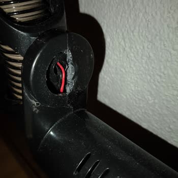 Onvo Şarjlı Süpürgede Kasa Kırılması Ve Garanti Dışı Bırakılması
