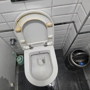 Aytemiz İstasyonunda Tuvalet Hijyen Şikayeti