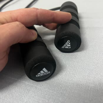 Adidas Atlama İpi Kısa Sürede Koptu Yüzüme Çarptı Ve Güvenlik Endişesi Yaşadım