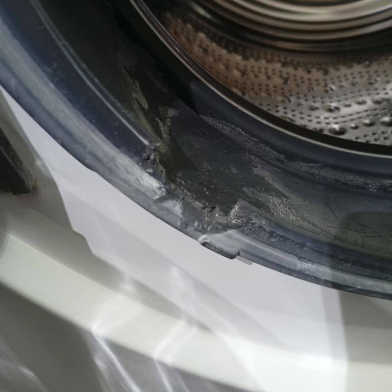 Bosch Çamaşır Makinesi Kapak Lastiği Arızasında Garanti Sonrası Destek Sağlanmıyor