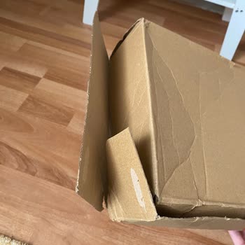 Penti'den Hasarlı Ve Özensiz Paketlenen İç Giyim Ürünü: Hijyen Ve Müşteri Memnuniyeti İhmal Edildi