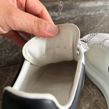 A101den Alınan Alexander McQueen Ayakkabıda Kabarma Ve Orijinallik Şüphesiyle Mağduriyet