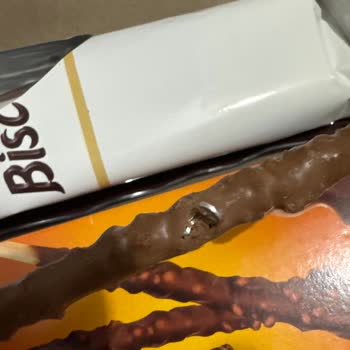 Biscolata Stix İçinden Demir Parça Çıktı: Çocuğumun Sağlığı Tehlikeye Girdi