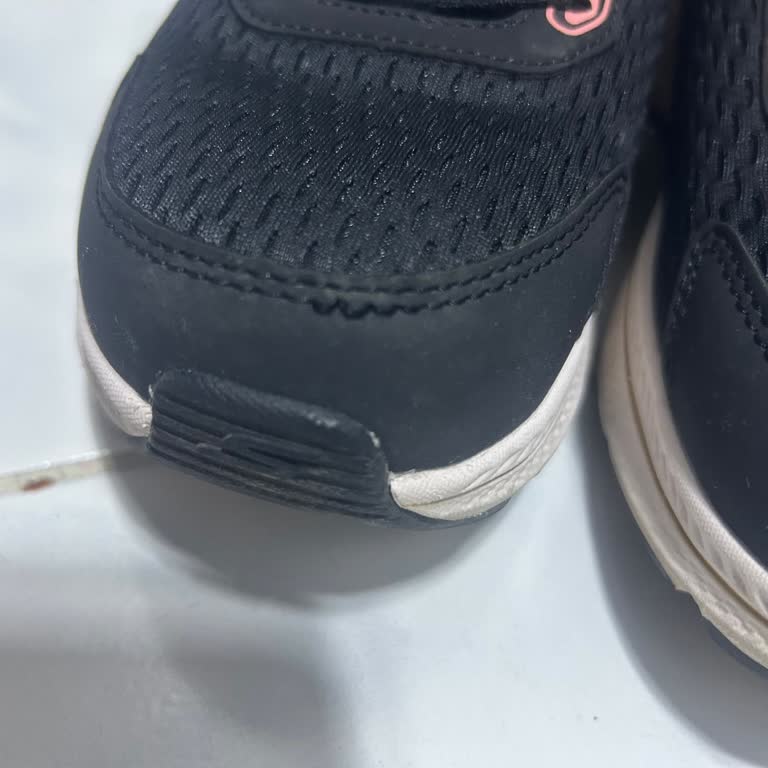 Ayakkabı Dikişlerinde Kısa Sürede Sorun Ve İade Sürecinde Red