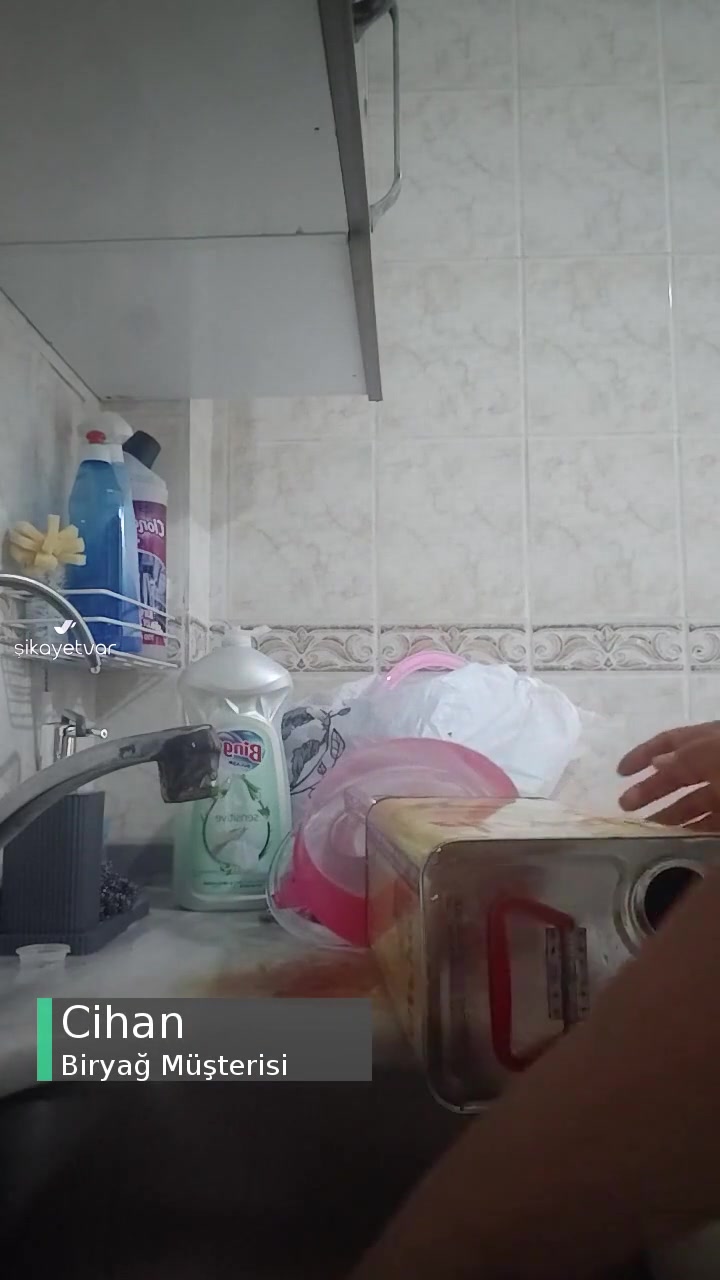 Biryağ Demir Paslı Yağın İçinde videonun kapak resmi