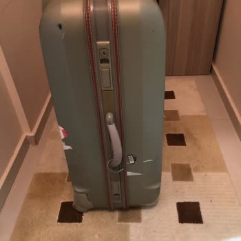 Uçuş Sonrası Valizim Ciddi Şekilde Hasar Gördü, Mağduriyetimin Giderilmesini Talep Ediyorum