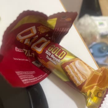 Çikolata İçinde Kurt Görmek Beni Tedirgin Etti