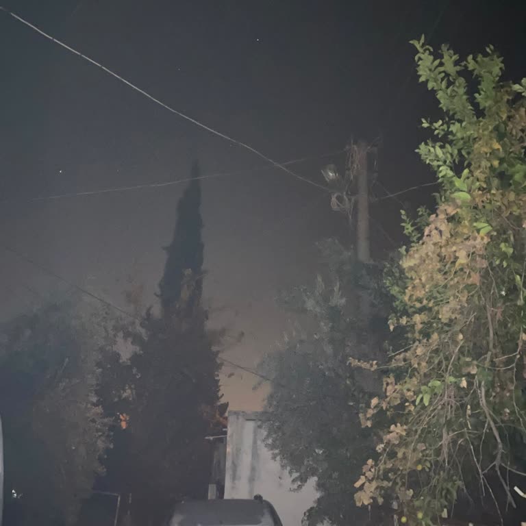 Aylarca Karanlıkta Kalan Sokakta Çözüm Bekleniyor