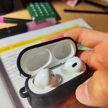 Airpods Pro Kılıfı Çıkmıyor Güvenli Çözüm Bekliyorum