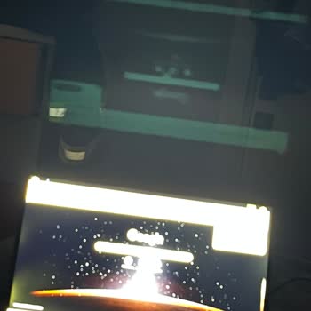 Yeni Alınan İphone 13'te Ekran Yansıma Sorunu Ve İlgisiz Mağaza Yaklaşımı