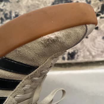 Adidas Ayakkabım Kısa Sürede Yırtıldı, Garanti Kullanıcı Hatası Dedi