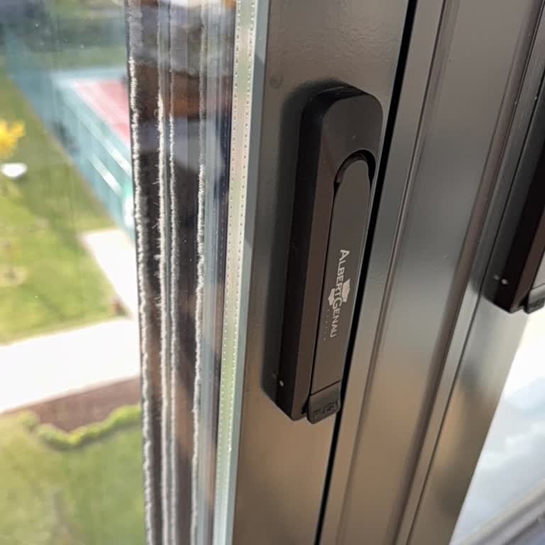 Balkon Cam Sistemi Montaj Hatası Nedeniyle İki Yıldır Çözüm Bekliyorum